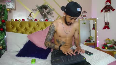 noaah77 online show from December 23, 3:01 pm
