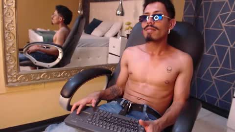 Noah online show from February 9, 9:19 pm