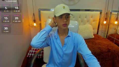 Alex online show from February 13, 3:19 pm