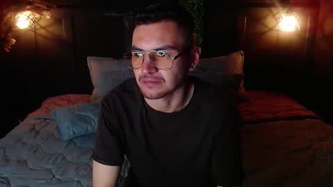 Snapshot of noah__20 chatting on October 29, 2:36 am Noah online show from October 29, 2:36 am