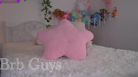 Snapshot of noah__23 chatting on May 24, 10:37 pm noah__23 online show from May 24, 10:37 pm