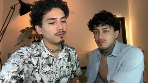 noah_and_steven online show from May 19, 4:02 pm