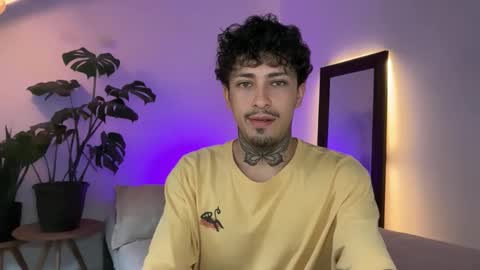 noah_and_steven online show from May 30, 2:25 pm
