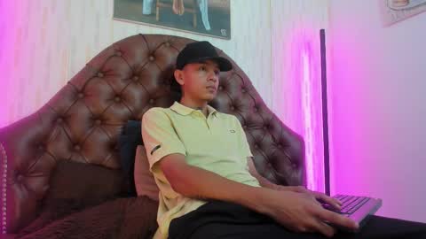 Noah Blake online show from September 27, 2:27 am