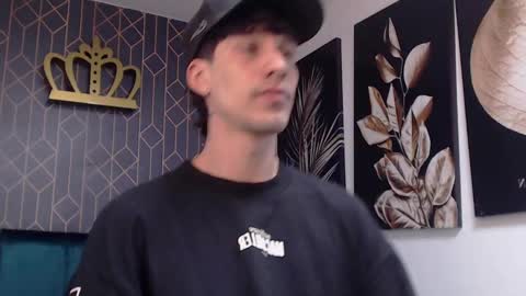 Snapshot of noah_brigth chatting on March 2, 12:31 am Noah Brigth online show from March 2, 12:31 am