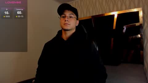 Noah online show from March 12, 5:19 pm