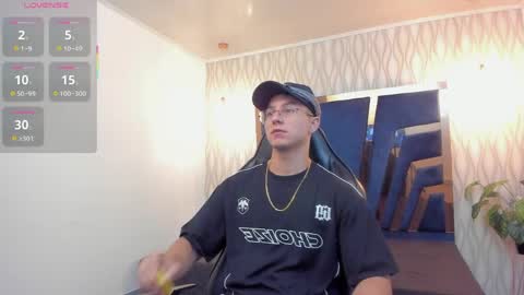 Noah online show from April 12, 1:27 pm