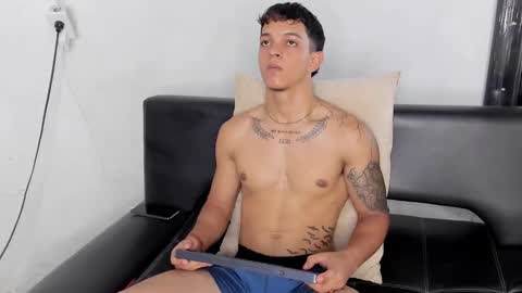 Snapshot of noah_cole_ chatting on October 15, 7:58 pm Noah online show from October 15, 7:58 pm