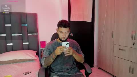 NOAH online show from November 14, 2:43 am