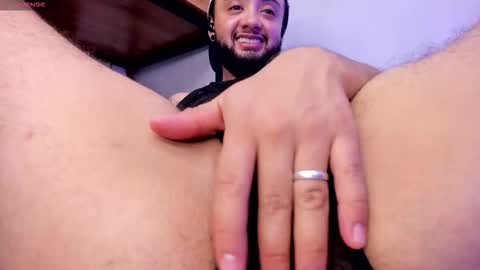 noah_devil_ online show from November 26, 3:07 am