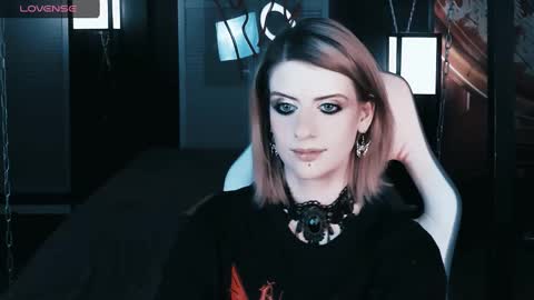 Snapshot of noah_elmer chatting on December 4, 7:01 pm REAL name LiaDM are always open online show from December 4, 7:01 pm