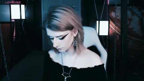 Snapshot of noah_elmer chatting on December 10, 3:22 pm REAL name LiaDM are always open online show from December 10, 3:22 pm