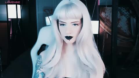 Snapshot of noah_elmer chatting on December 13, 2:38 pm REAL name LiaDM are always open online show from December 13, 2:38 pm