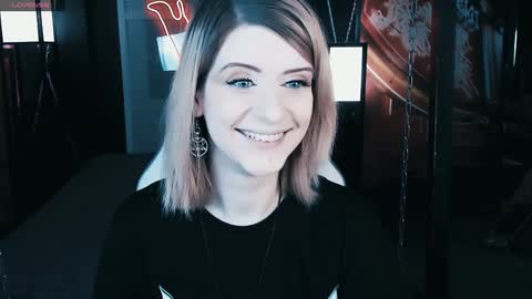 Snapshot of noah_elmer chatting on December 20, 2:27 pm REAL name LiaDM are always open online show from December 20, 2:27 pm