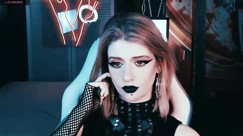 Snapshot of noah_elmer chatting on February 25, 8:51 pm REAL name LiaDM are always open online show from February 25, 8:51 pm