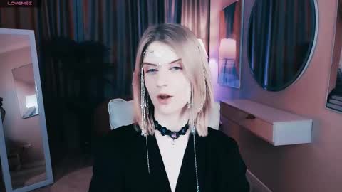 Snapshot of noah_elmer chatting on March 11, 5:02 pm REAL name LiaDM are always open online show from March 11, 5:02 pm