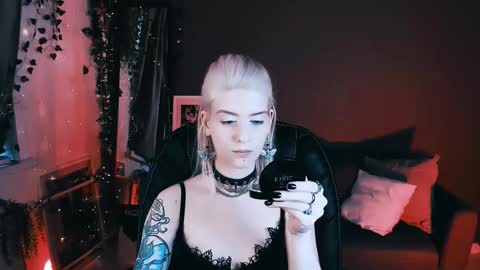 Snapshot of noah_elmer chatting on September 12, 4:07 pm REAL name LiaDM are always open online show from September 12, 4:07 pm