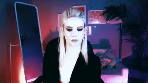 Snapshot of noah_elmer chatting on October 12, 11:31 am REAL name LiaDM are always open online show from October 12, 11:31 am