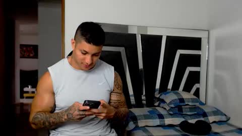 Noah Harris01 online show from April 12, 8:03 pm