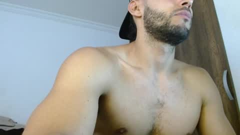Snapshot of noah_jhonsonn chatting on May 28, 3:42 pm Noah online show from May 28, 3:42 pm