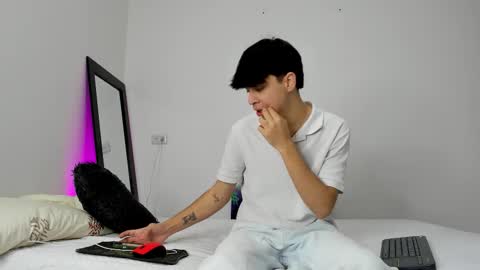 Noah online show from September 9, 8:19 pm