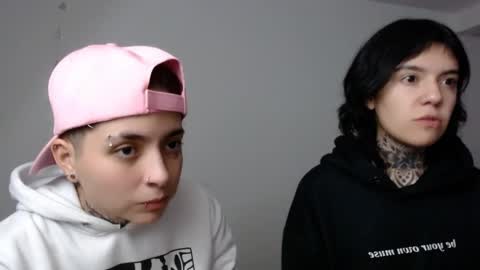 Snapshot of noah_martini chatting on December 27, 1:11 am noah hehim online show from December 27, 1:11 am