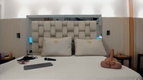  NOAH  online show from March 19, 10:41 am