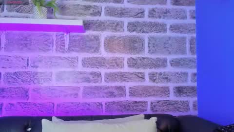    online show from February 25, 12:04 pm