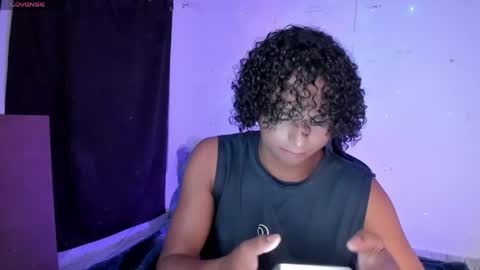 Snapshot of noah_smith04 chatting on June 3, 9:53 pm noah_smith04 online show from June 3, 9:53 pm
