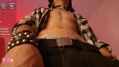 noah_starks online show from May 9, 3:45 am