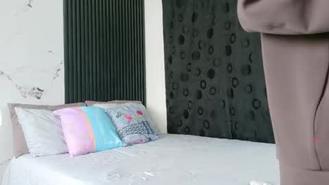 noah tyler  online show from February 4, 12:55 pm