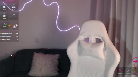 Snapshot of noah_white3 chatting on May 26, 11:12 pm noah_white3 online show from May 26, 11:12 pm