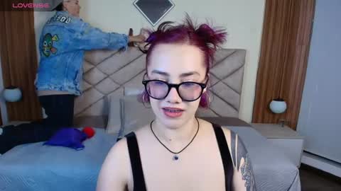 Snapshot of noahandgaia chatting on June 23, 7:23 pm Noah And Gaia online show from June 23, 7:23 pm