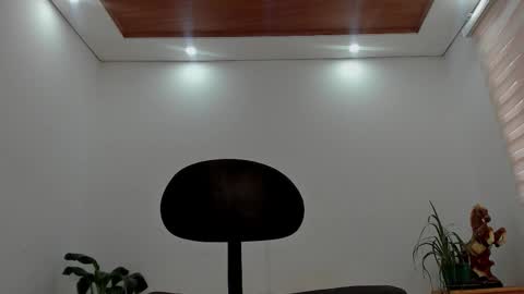 LIAM- noah online show from March 25, 1:39 pm