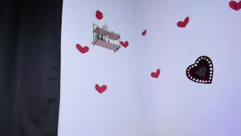 Snapshot of noahfox_12 chatting on May 15, 1:51 pm Noah fox online show from May 15, 1:51 pm