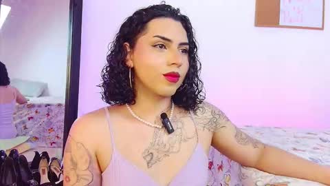 noahmonroe_11 online show from November 22, 8:41 pm