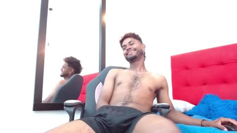       online show from January 7, 11:23 am