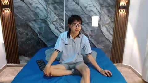    online show from April 19, 11:09 am
