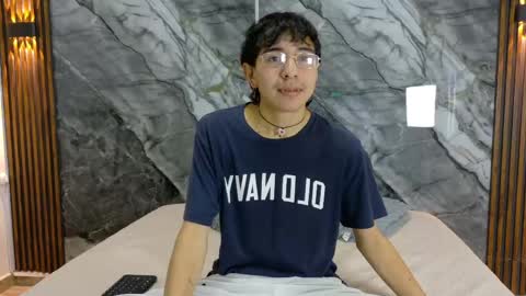    online show from May 4, 11:06 am