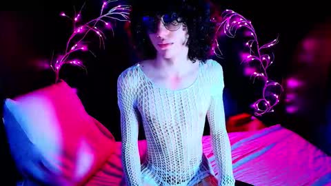 Snapshot of noahxtar chatting on October 20, 2:17 pm Noah Xtar online show from October 20, 2:17 pm