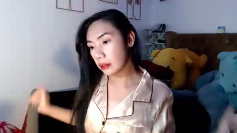 Snapshot of noboyfriendsincebirth chatting on October 12, 10:47 am Samantha Summer online show from October 12, 10:47 am