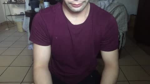 Snapshot of nobudget06 chatting on December 1, 11:04 pm nobudget06 online show from December 1, 11:04 pm