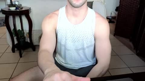 Snapshot of nobudget06 chatting on February 14, 10:14 pm nobudget06 online show from February 14, 10:14 pm