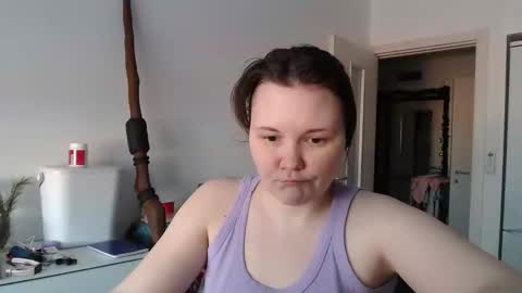 nodarell online show from February 3, 1:27 pm