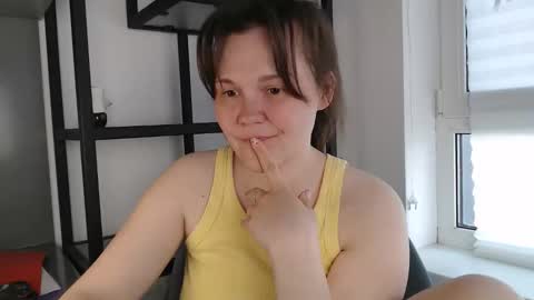 Snapshot of nodarell chatting on April 20, 2:31 pm nodarell online show from April 20, 2:31 pm