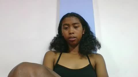 Snapshot of noelina chatting on February 22, 8:24 am noelina online show from February 22, 8:24 am