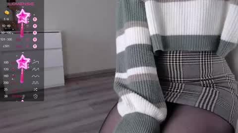 Snapshot of noelleneptune chatting on September 20, 10:38 am noelleneptune online show from September 20, 10:38 am