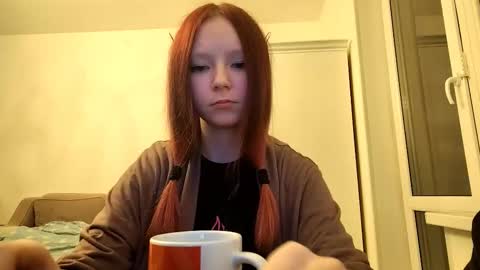 Snapshot of noemileclerc chatting on February 19, 4:03 pm Lisa online show from February 19, 4:03 pm