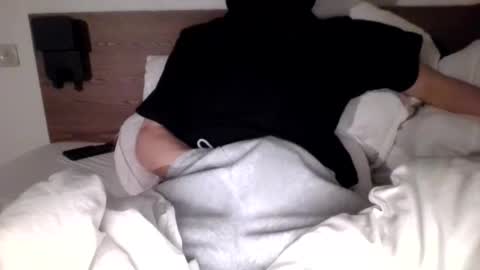 NoFaceDesire online show from April 14, 3:01 am