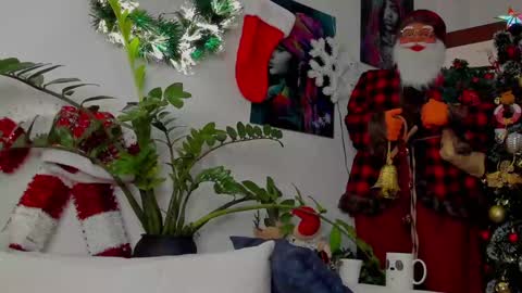 kevin online show from December 14, 11:34 pm